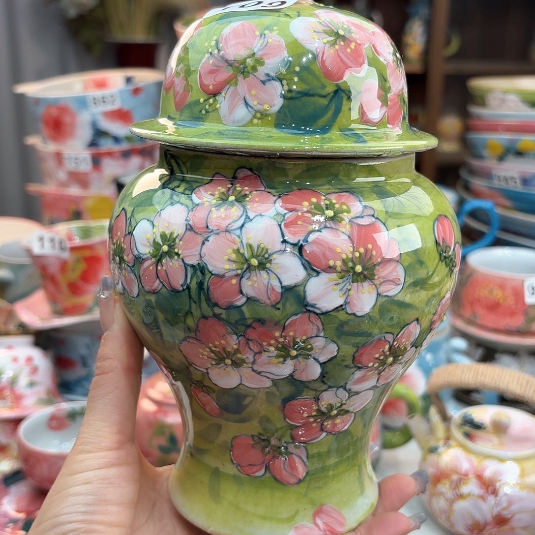 瓷片这一个是一家集医疗保健与美容技术相融