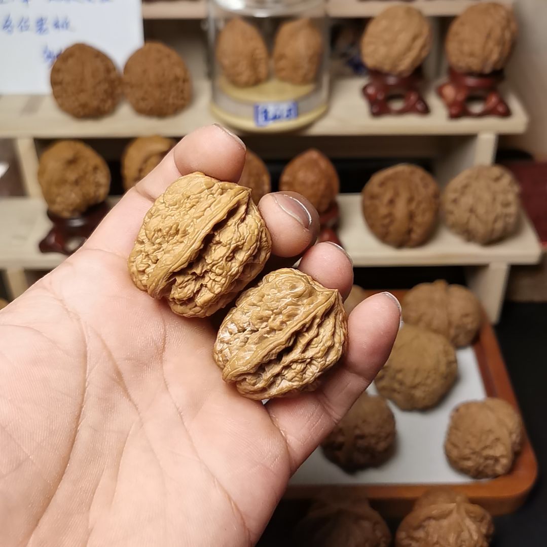 宇***鼬核桃文玩核桃高端小众大粗筋全品
