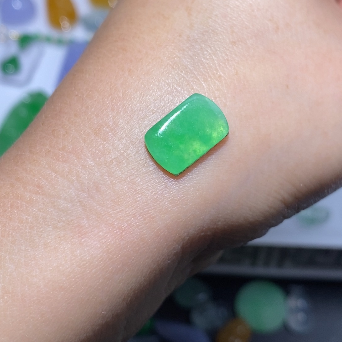 定制翡翠未镶嵌翡翠