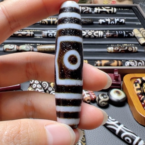 玛瑙/玉髓颈饰未镶嵌自*人