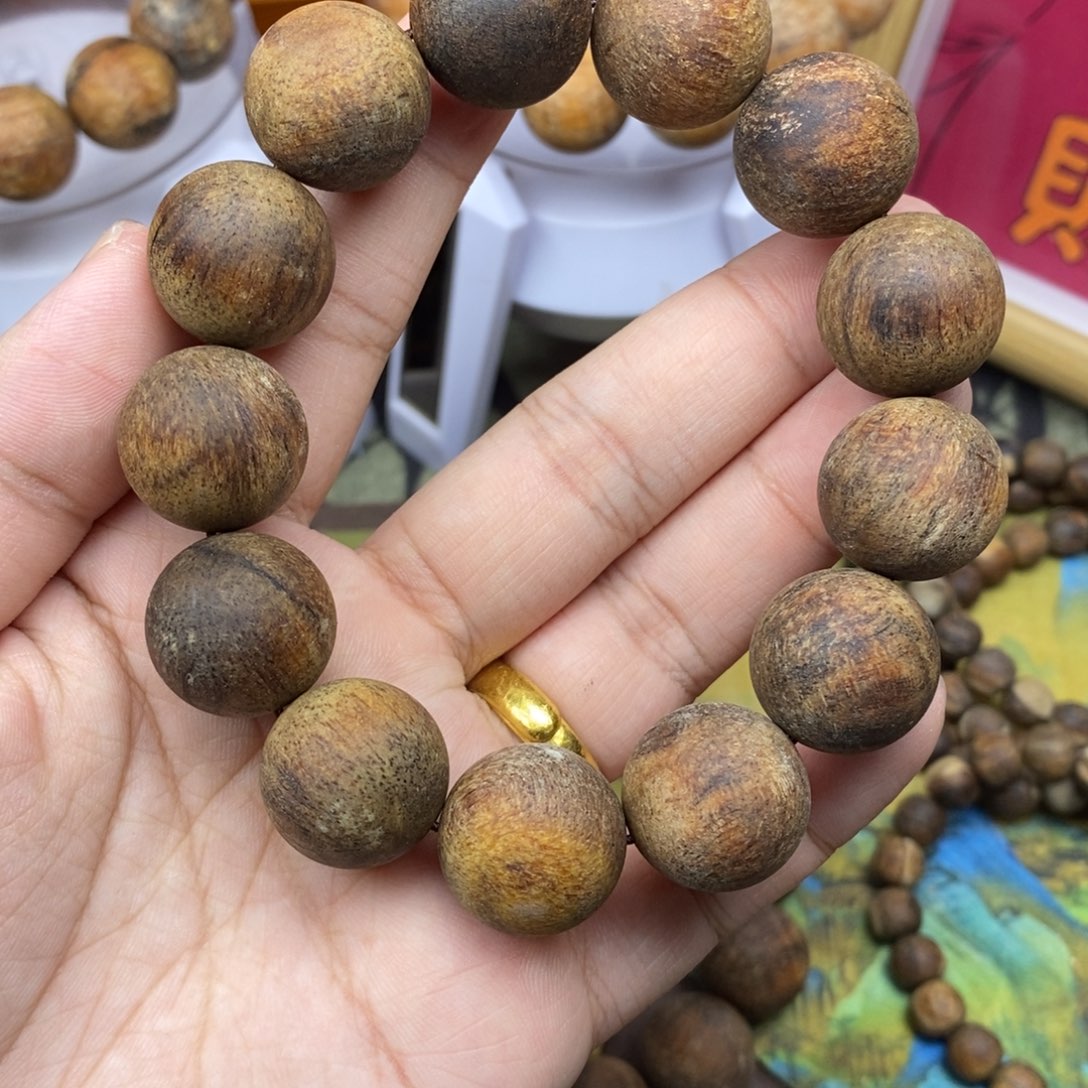 贡木南***客贡木手串手链项链