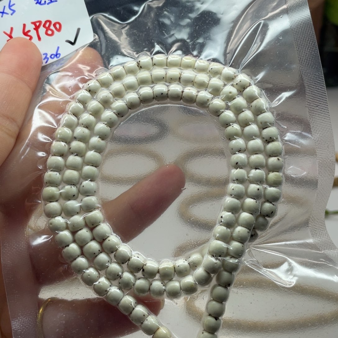 星月菩提吊坠行*6。           