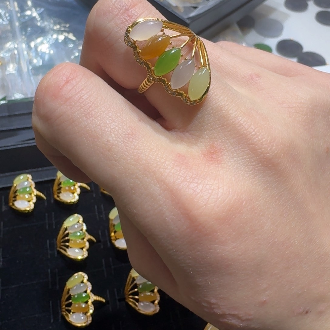 颈饰银S925镶嵌和田玉多样性发货，拍一发一