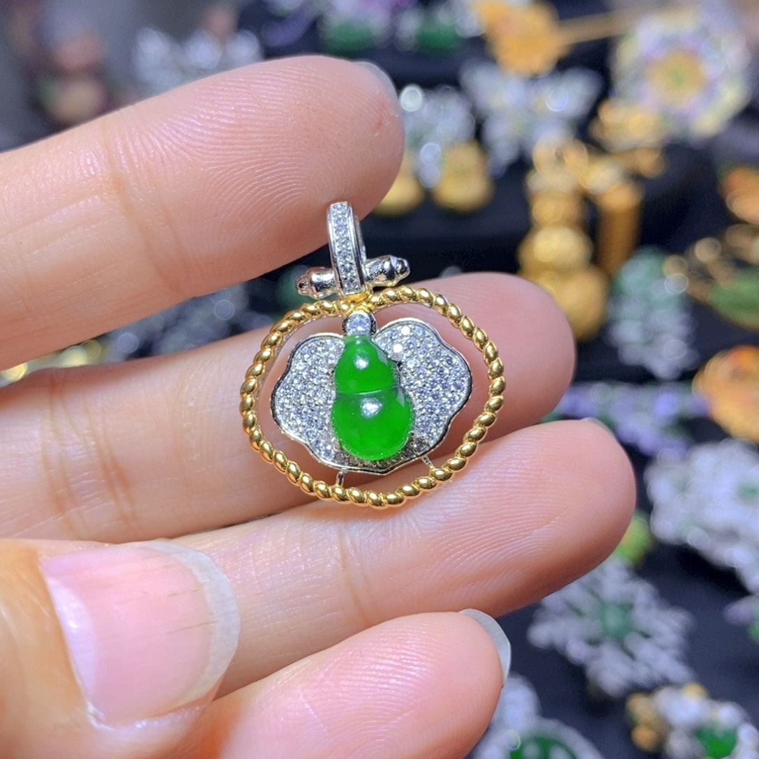 翡翠耳钉银S925镶嵌天然翡翠