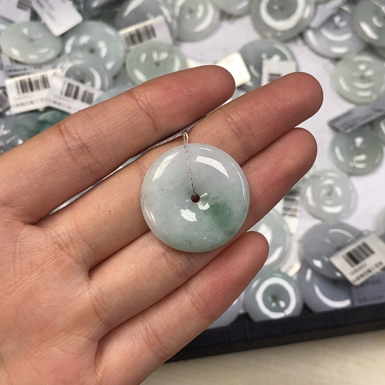 【闪购商品】翡翠颈饰未镶嵌平安扣