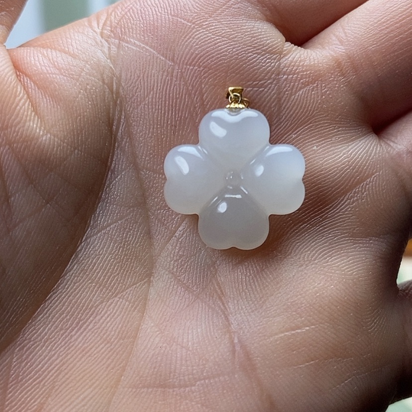 【闪购商品】18K金镶嵌和田玉手串