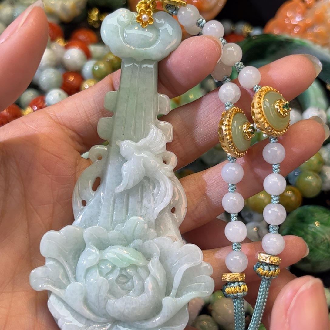 翡翠颈饰未镶嵌待编款