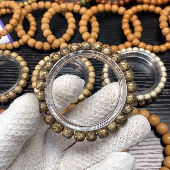 星月菩提手串星月菩提石玉料细星8.8