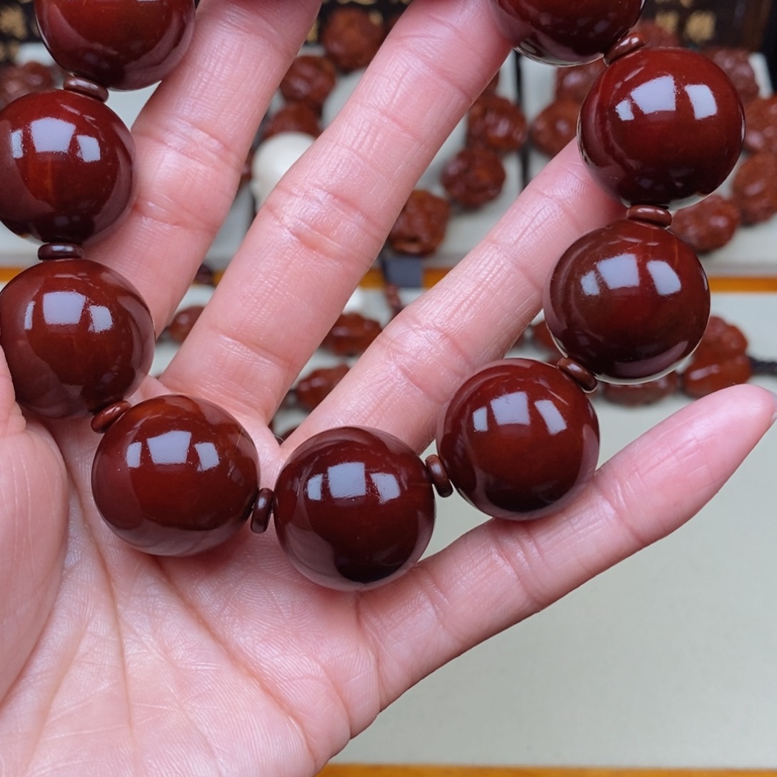 橄榄核吊坠全*光珠，