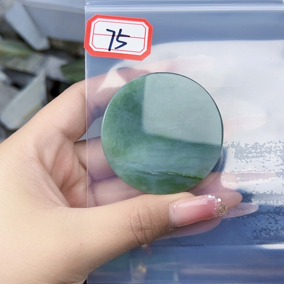 和田玉珠宝半成品未镶嵌