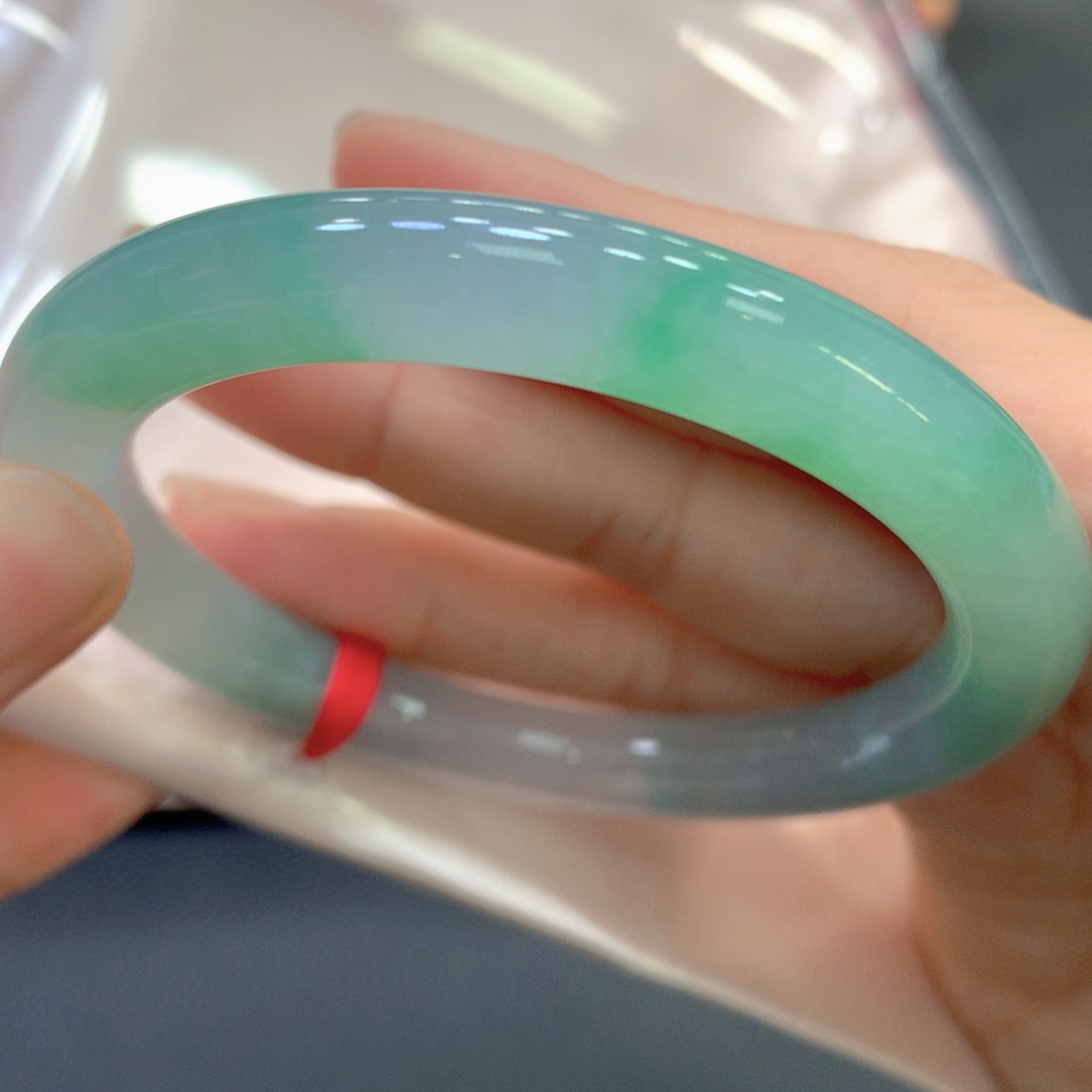 翡翠未镶嵌手镯18