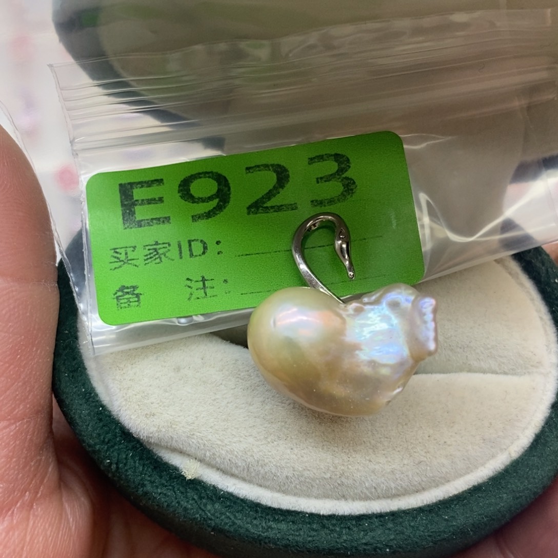 未镶嵌颈饰淡水珍珠