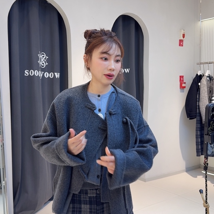轻新中式短款绵羊毛短大衣