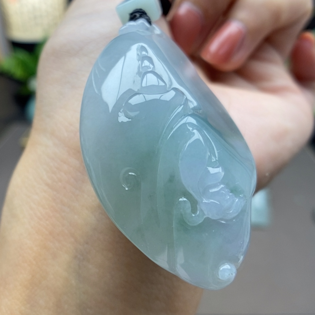 翡翠未镶嵌颈饰吊坠47