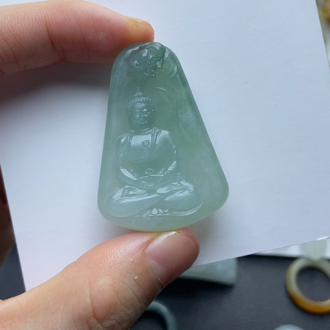 未镶嵌定制翡翠大日