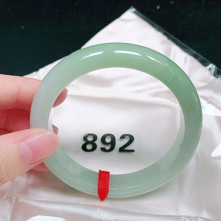 翡翠未镶嵌手镯翡翠手镯未镶嵌