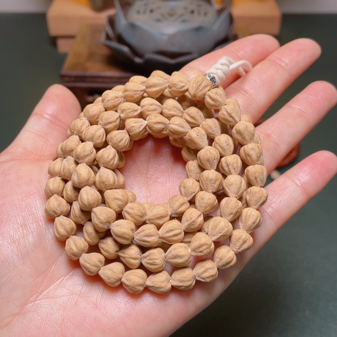 吊坠柏香籽/百香籽绝世莲花长串