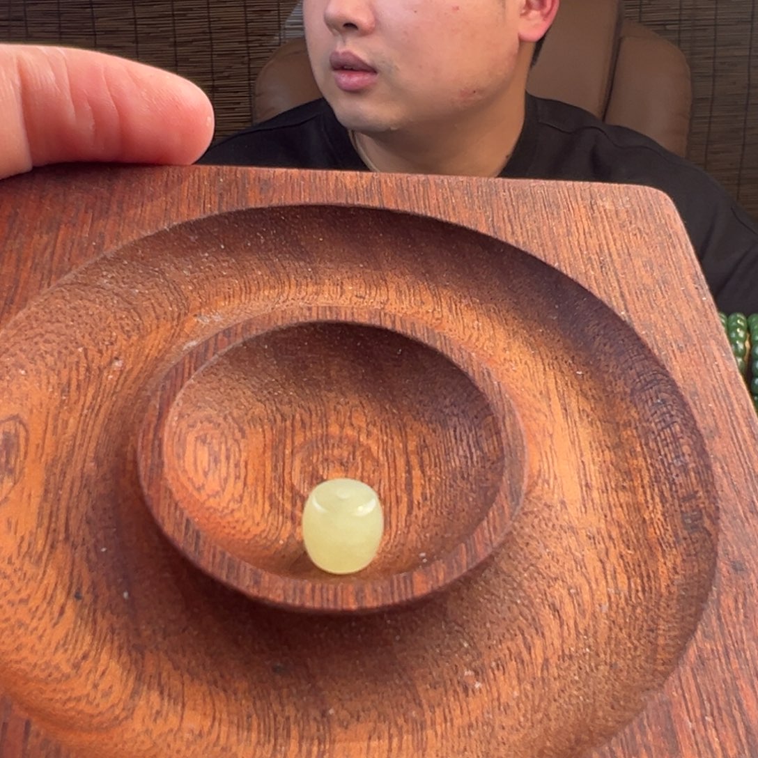 赛***斯和田玉未镶嵌手链