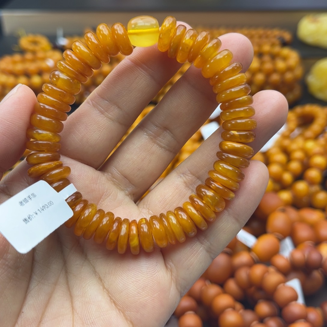 蜜蜡珠宝奇石未镶嵌