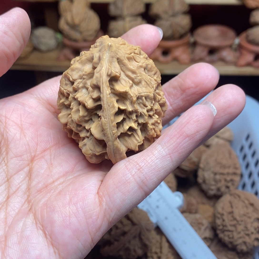 大***闪把件文玩核桃文玩