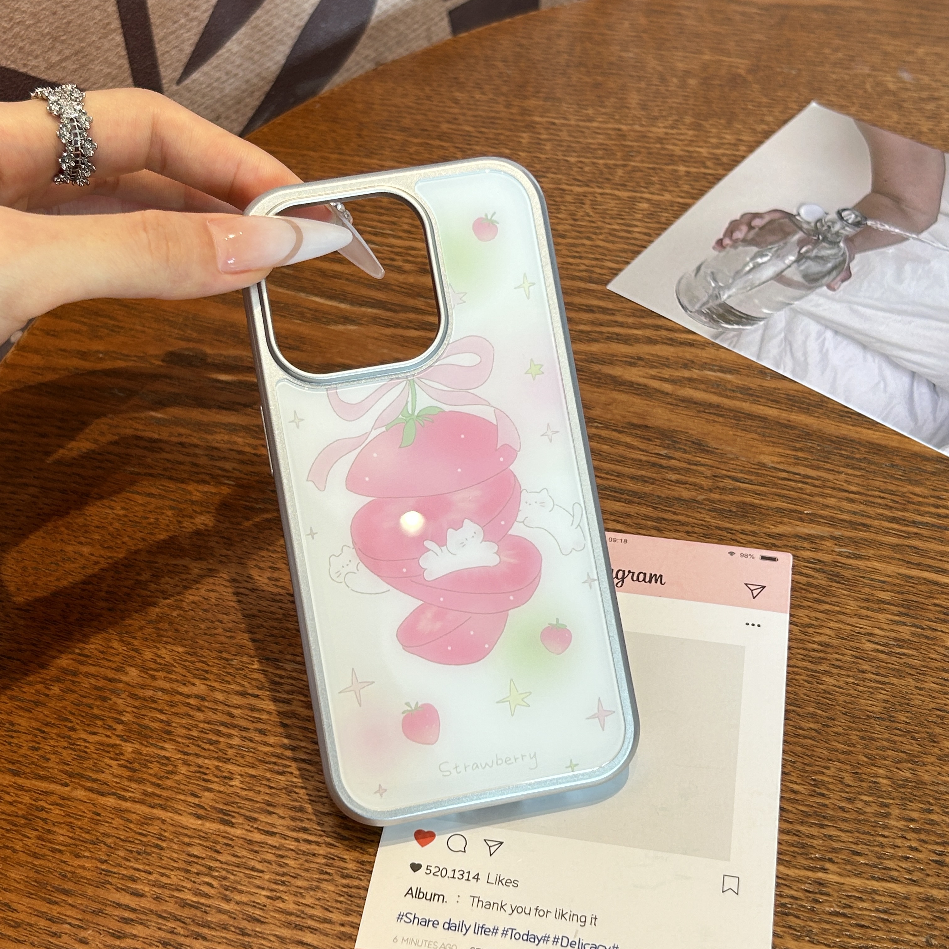 西红柿小猫适用苹果iPhone16pro华为肤感玻璃手机壳防摔荣耀小米