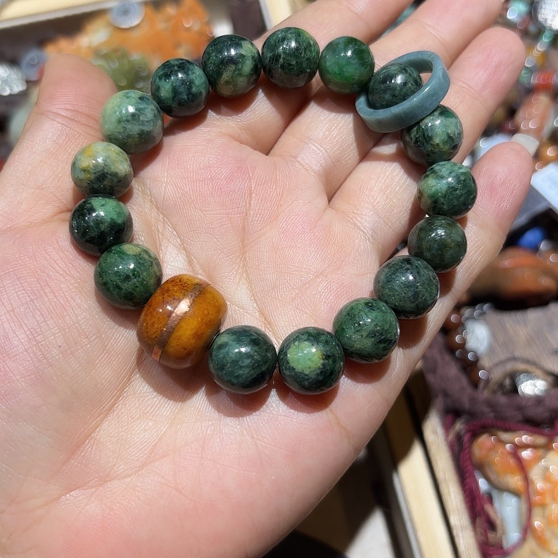 翡翠未镶嵌颈饰原创