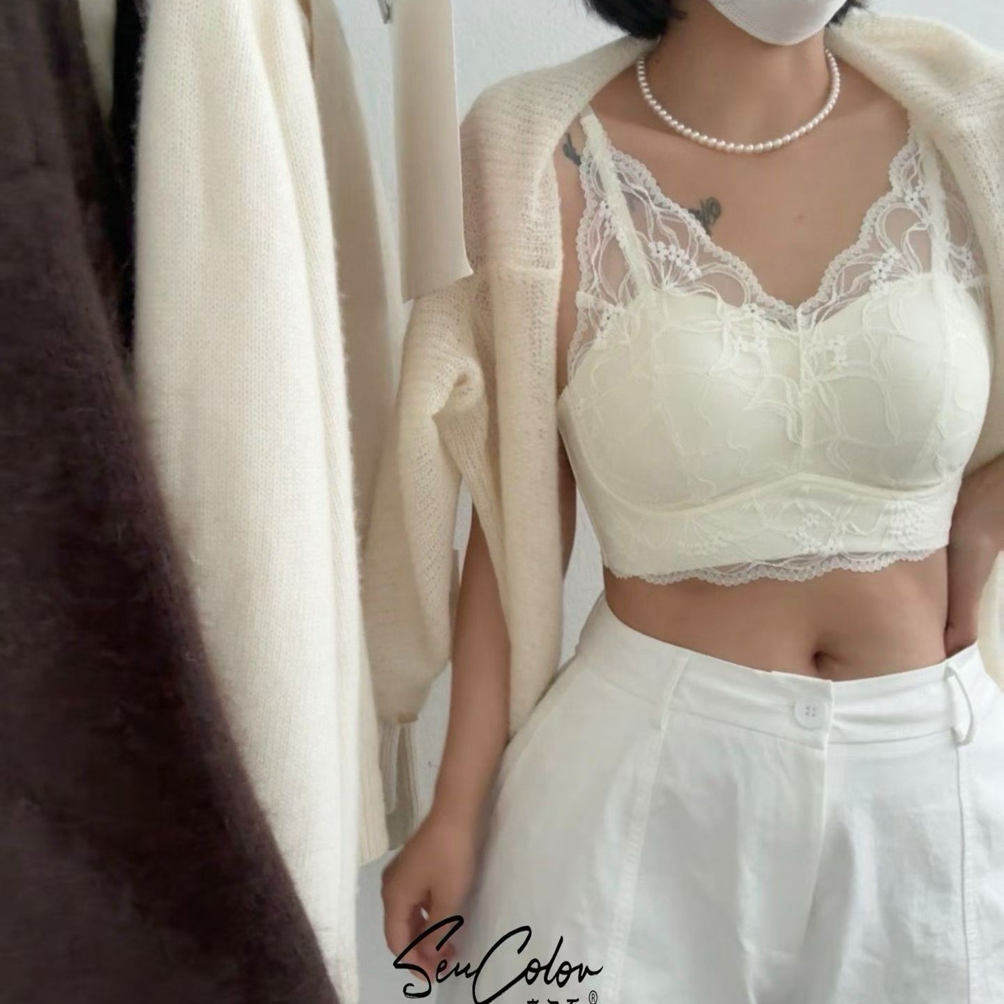 蕾丝材质薄款收副乳聚拢小胸女士吊带