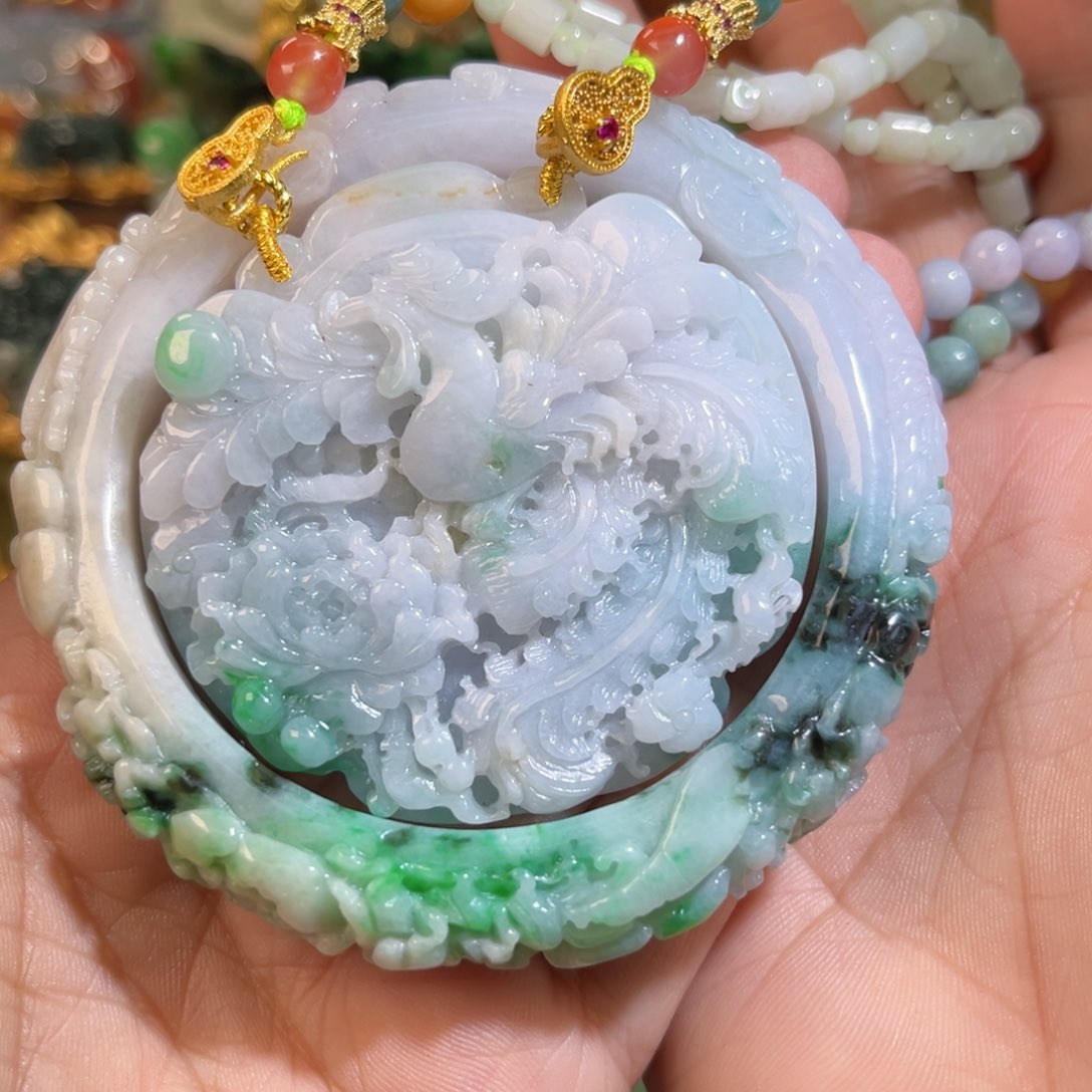 翡翠手镯未镶嵌带编织