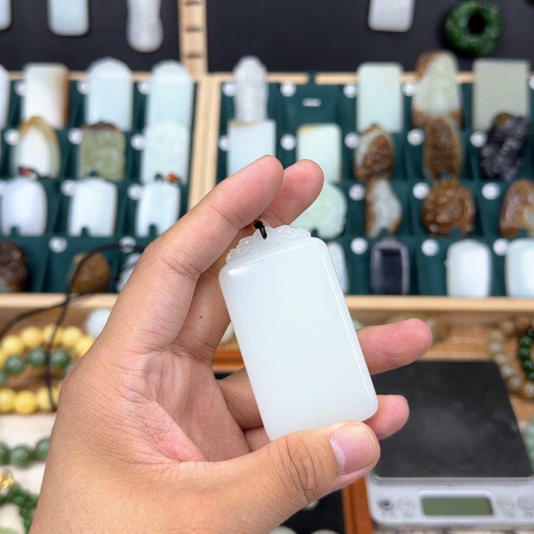 和田玉挂件未镶嵌