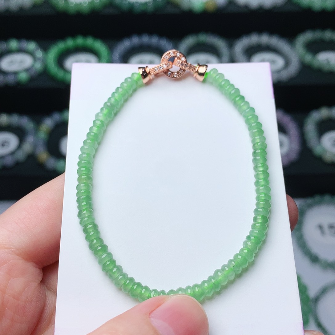 翡翠手链未镶嵌翡翠