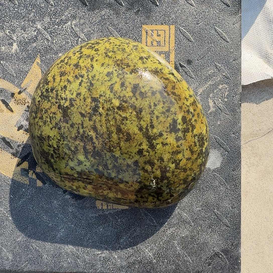 蛇纹石玉未镶嵌天然原石摆件藏玉西藏