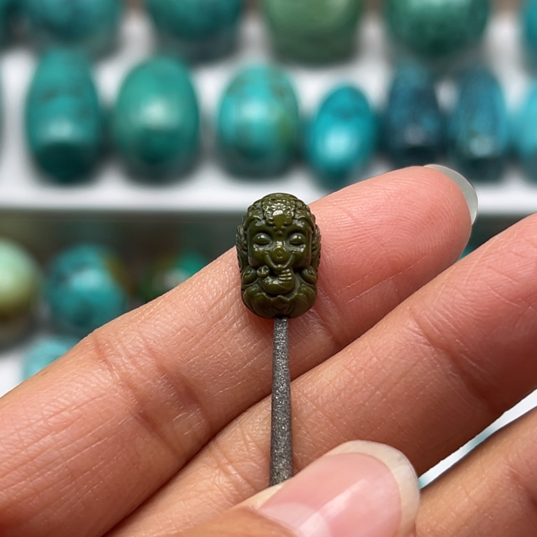 绿松石未镶嵌珠宝奇石