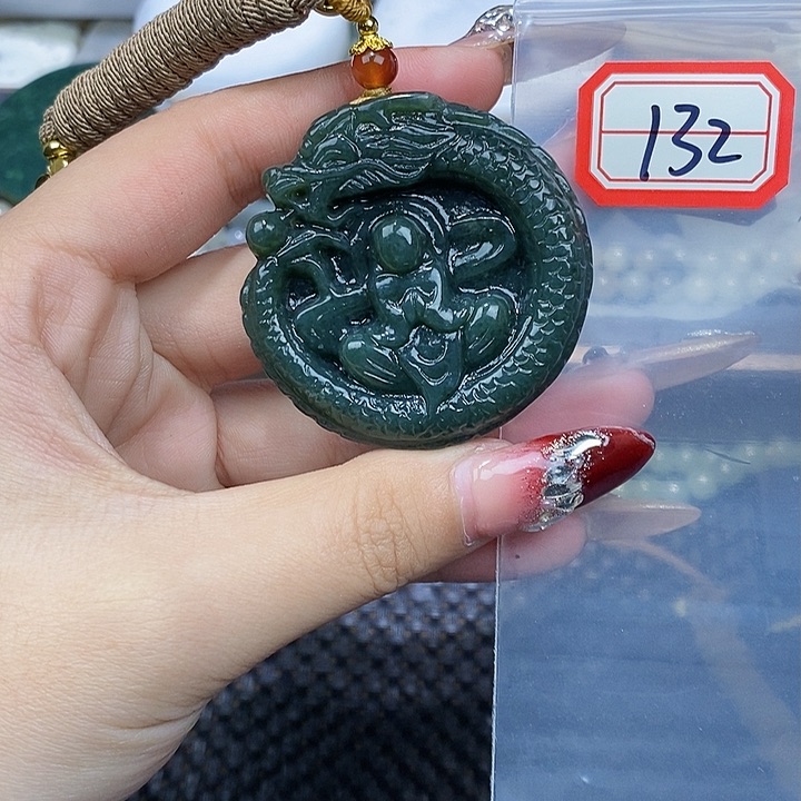 和田玉和田玉边角料随机发未镶嵌