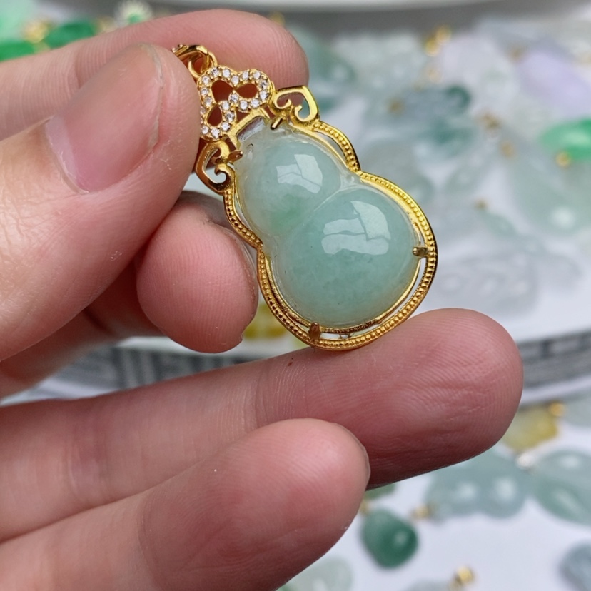 【闪购商品】翡翠吊坠(不含链)未镶嵌银镶葫芦