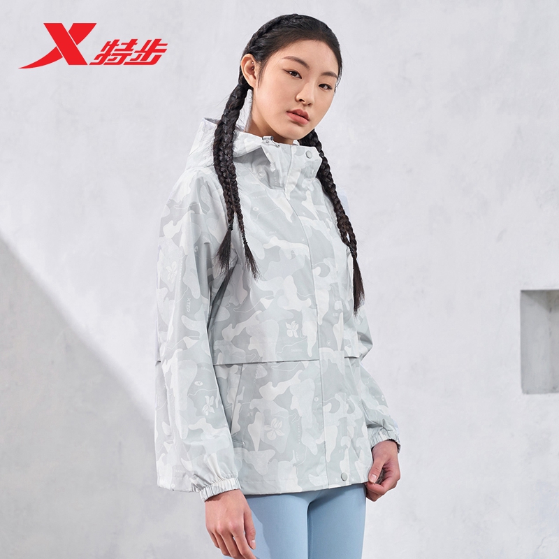 特步双层风衣时尚女装2025春秋新款防风梭织连帽外套运动服潮流