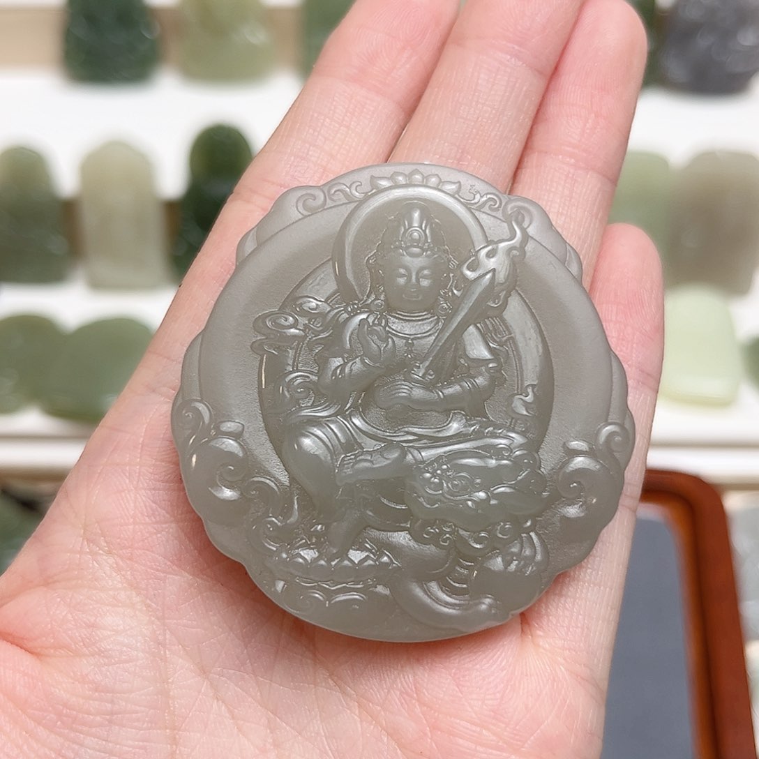 和田玉颈饰未镶嵌阳****砖