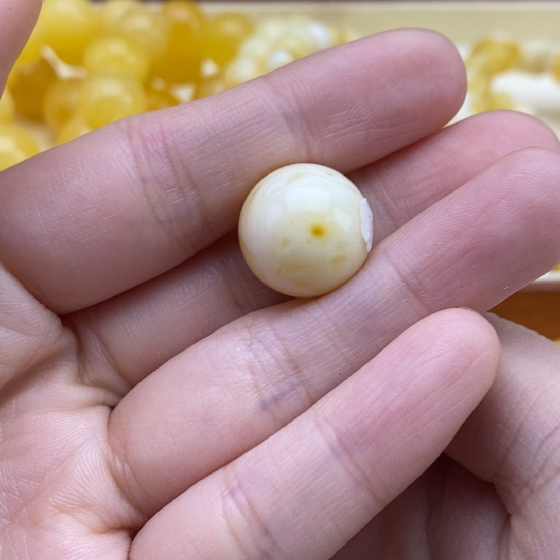 琥珀裸石未镶嵌逍***一14.8圆珠