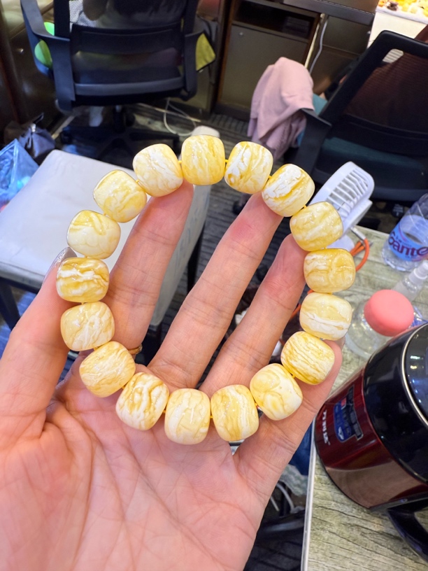 天然琥珀蜜蜡精工虎皮纹手串