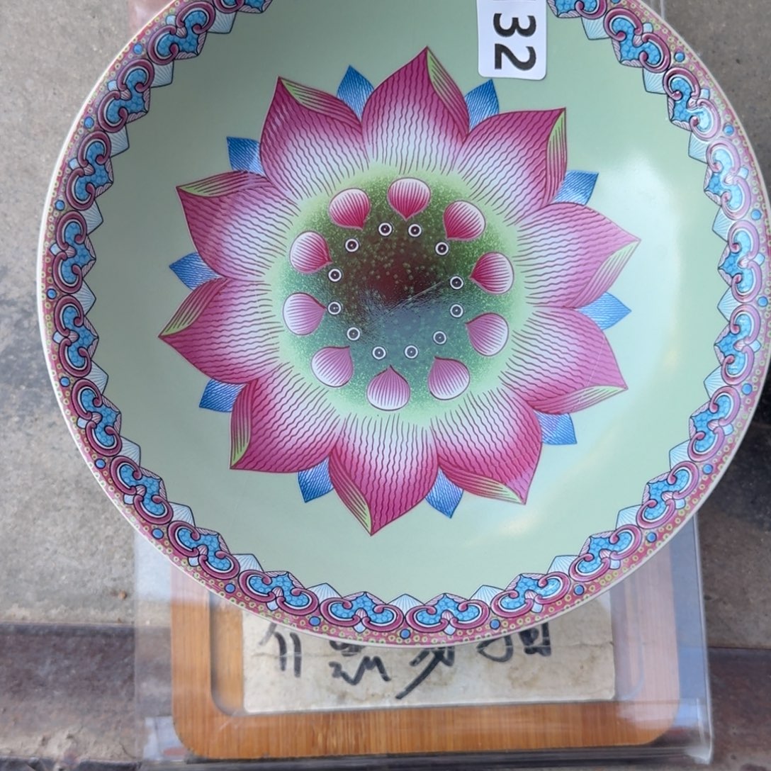 略有微瑕疵介意勿拍陶瓷器皿@