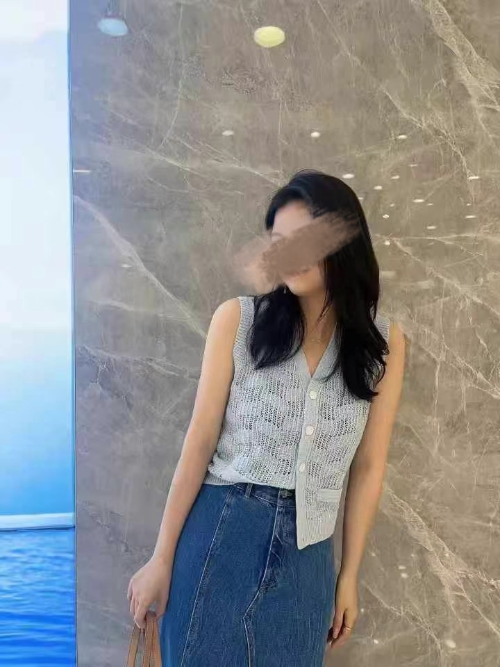 不调换1499197镂空马甲