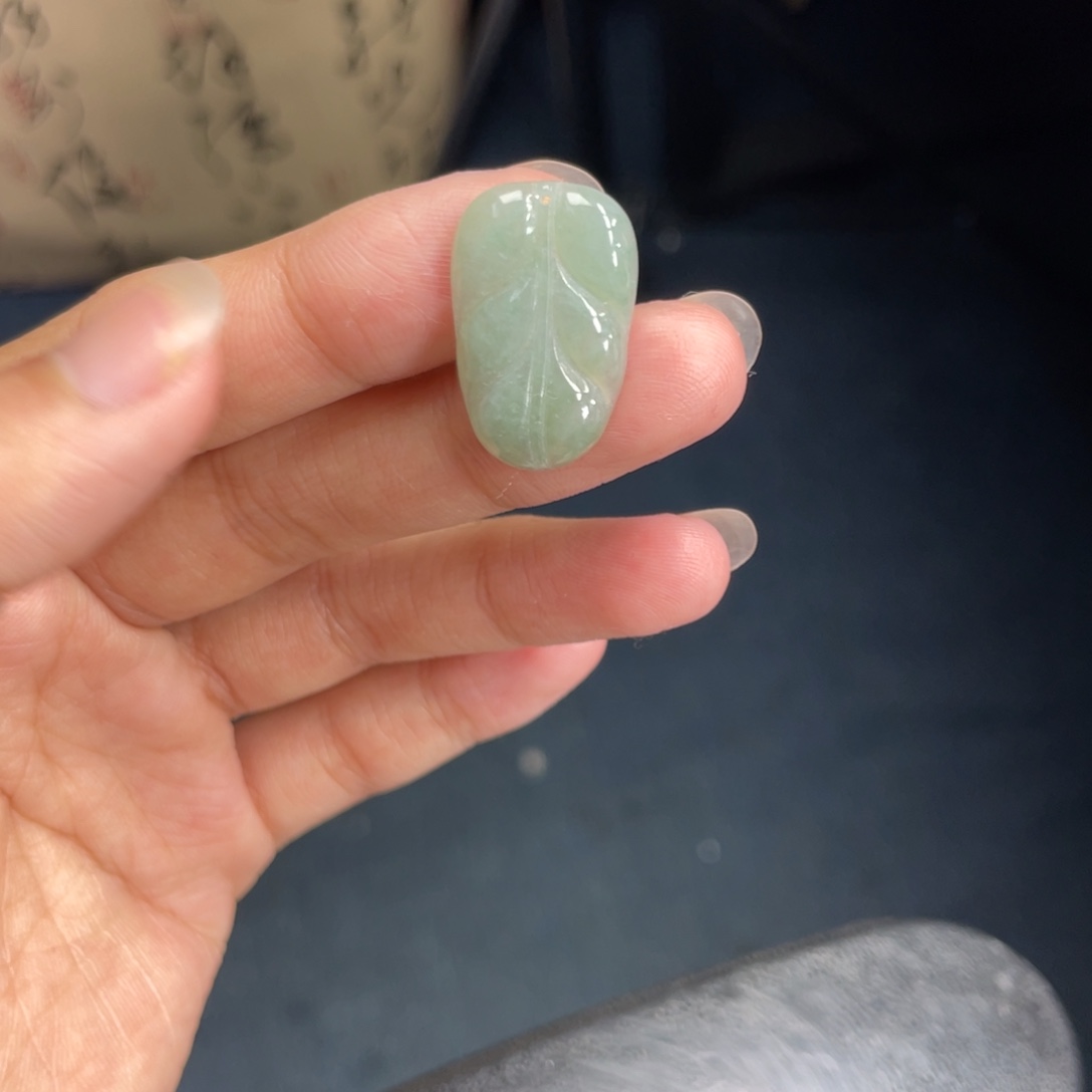 翡翠颈饰未镶嵌翡翠A货叶子