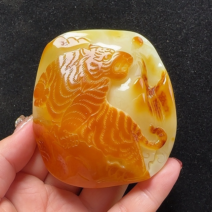 蜜蜡珠宝奇石未镶嵌