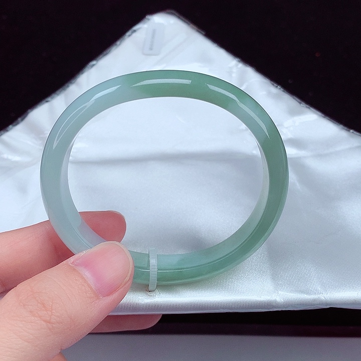 翡翠手镯未镶嵌翡翠贵妃56.8