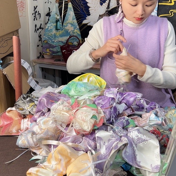 兜***想001水母发圈不退不换