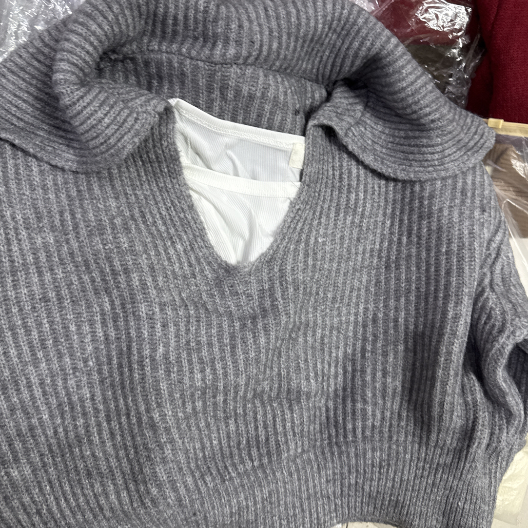 针织毛衣两件套洋气款