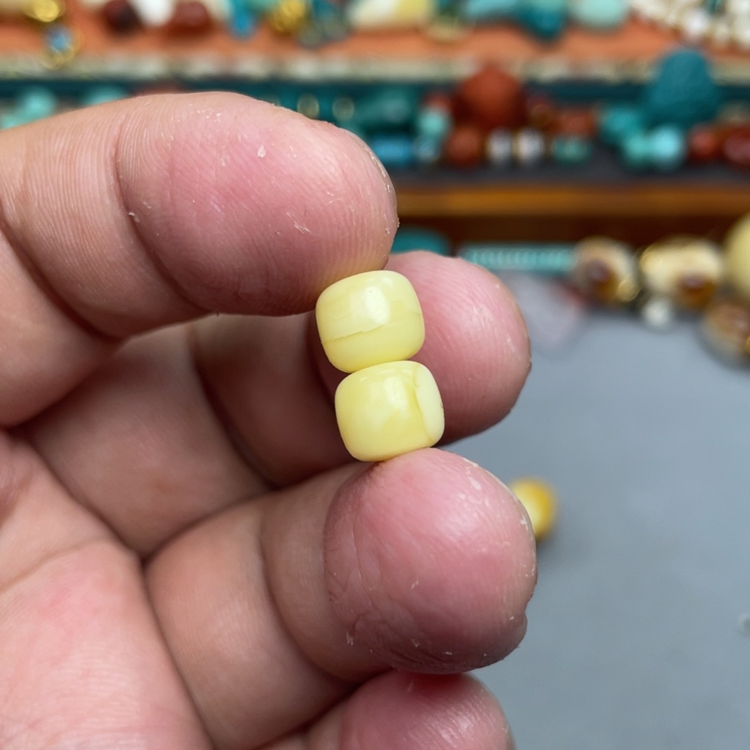 未镶嵌琥珀珠宝奇石6