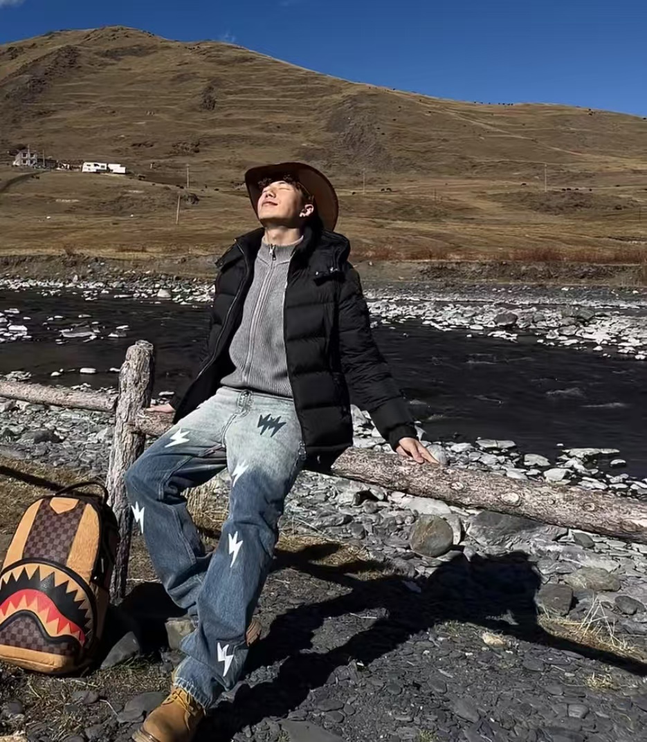 蛇年限定老白同款闪电裤蛇年黑时尚潮流高盎司宽松休闲牛仔裤潮