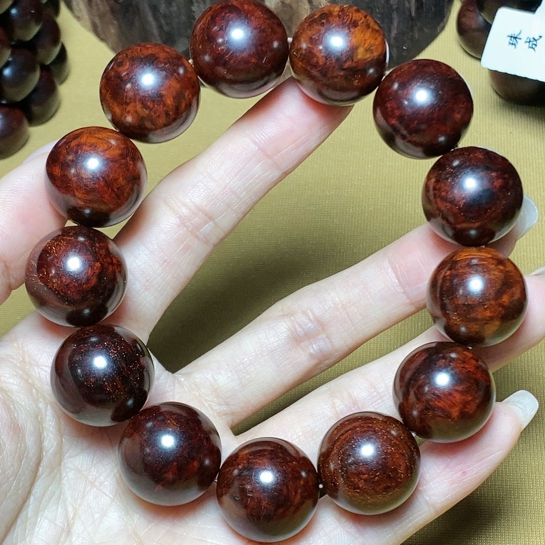 檀香紫檀（小叶紫檀）1.8 瘤疤 微微瑕