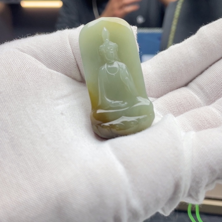 和田玉（糖玉）未镶嵌颈饰观音牌