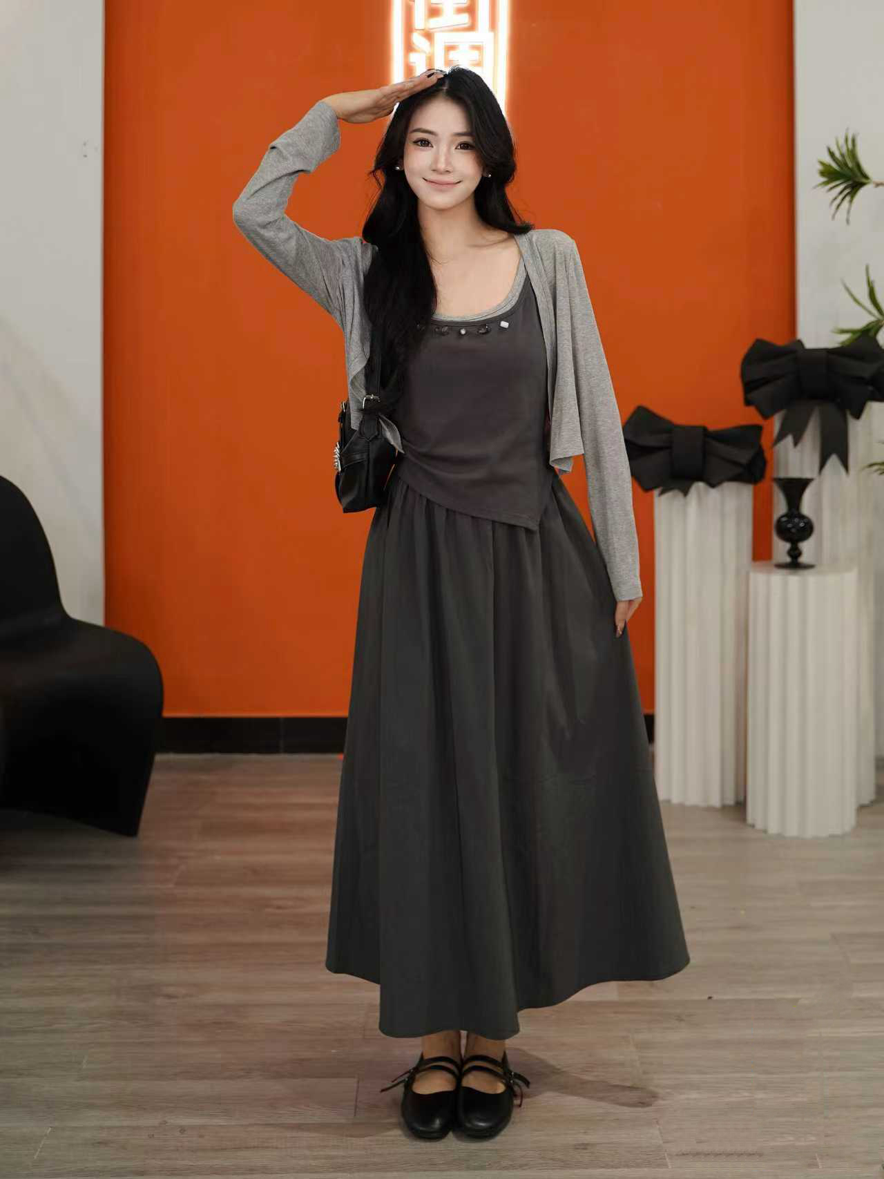 时尚两件套慵懒开衫百搭吊带连衣裙显瘦套装收腰高级不规则设计感